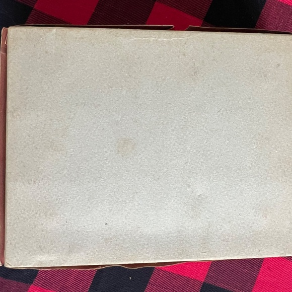 12 Vintage Ornaments in Original Box - Picture 9 of 10